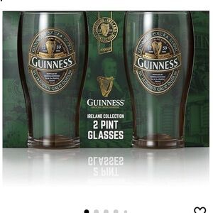 Guinness 2 Clear Pint Glass with Gold and White Logo Accents Ireland collection
